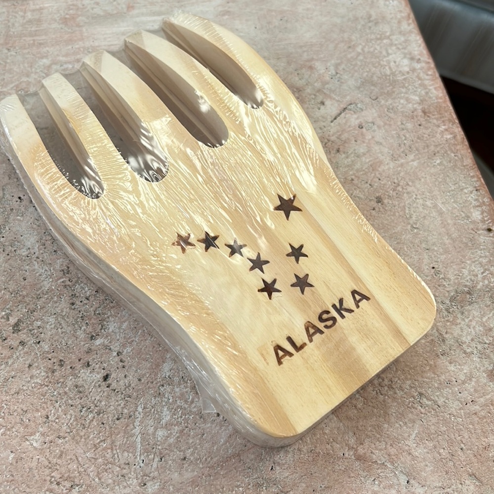 Grand Alaska Wooden Salad Maker -  NWT